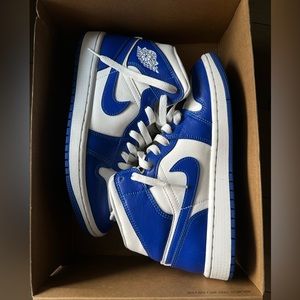 Women’s Air Jordan 1 Mid Kentucky Blue